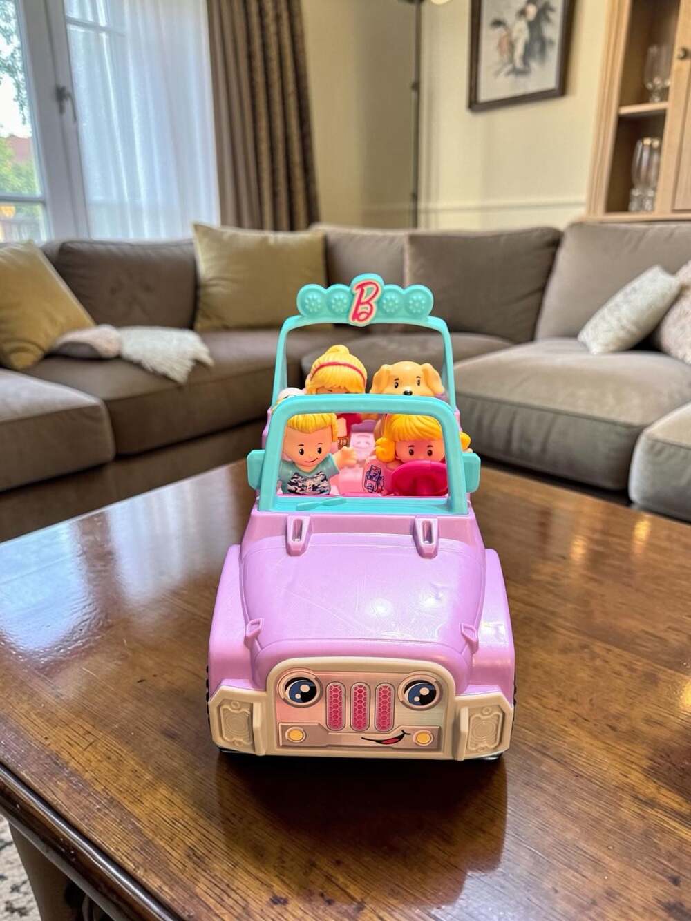Fisher Price Little People Barbie Beach Cruiser with 3 Friends